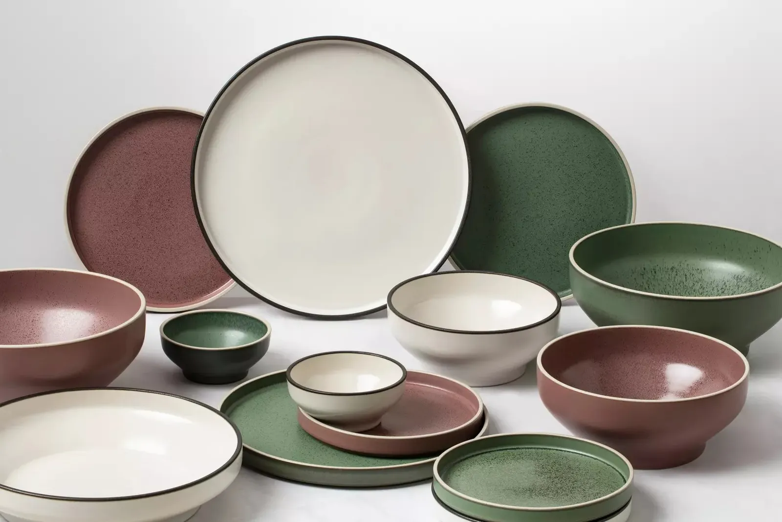 Luzerne 946420 Mod Dusted - Round Stackable Plate 200mm