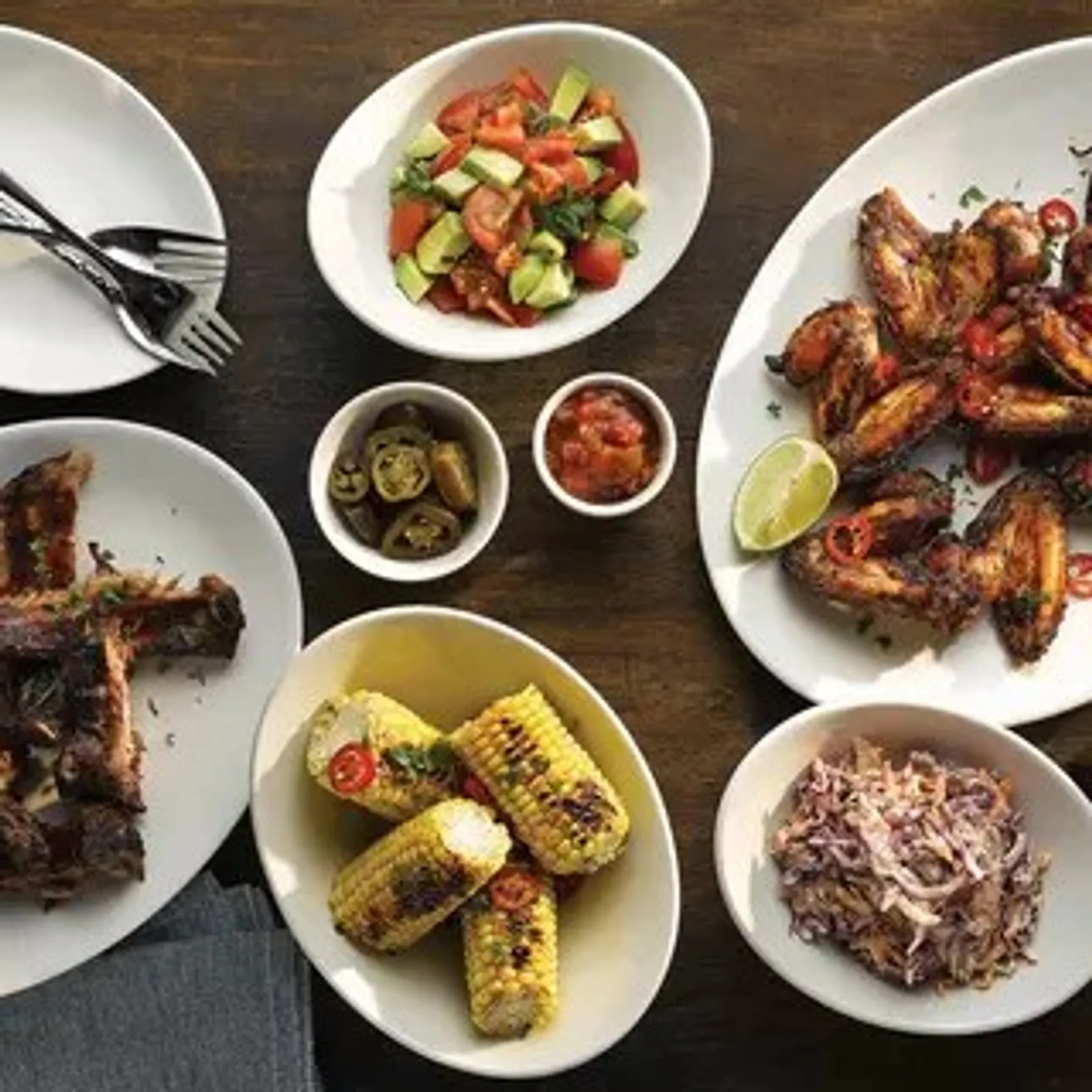 Churchill 9934120 Orbit - Oval Coupe Plate 197 x 160mm