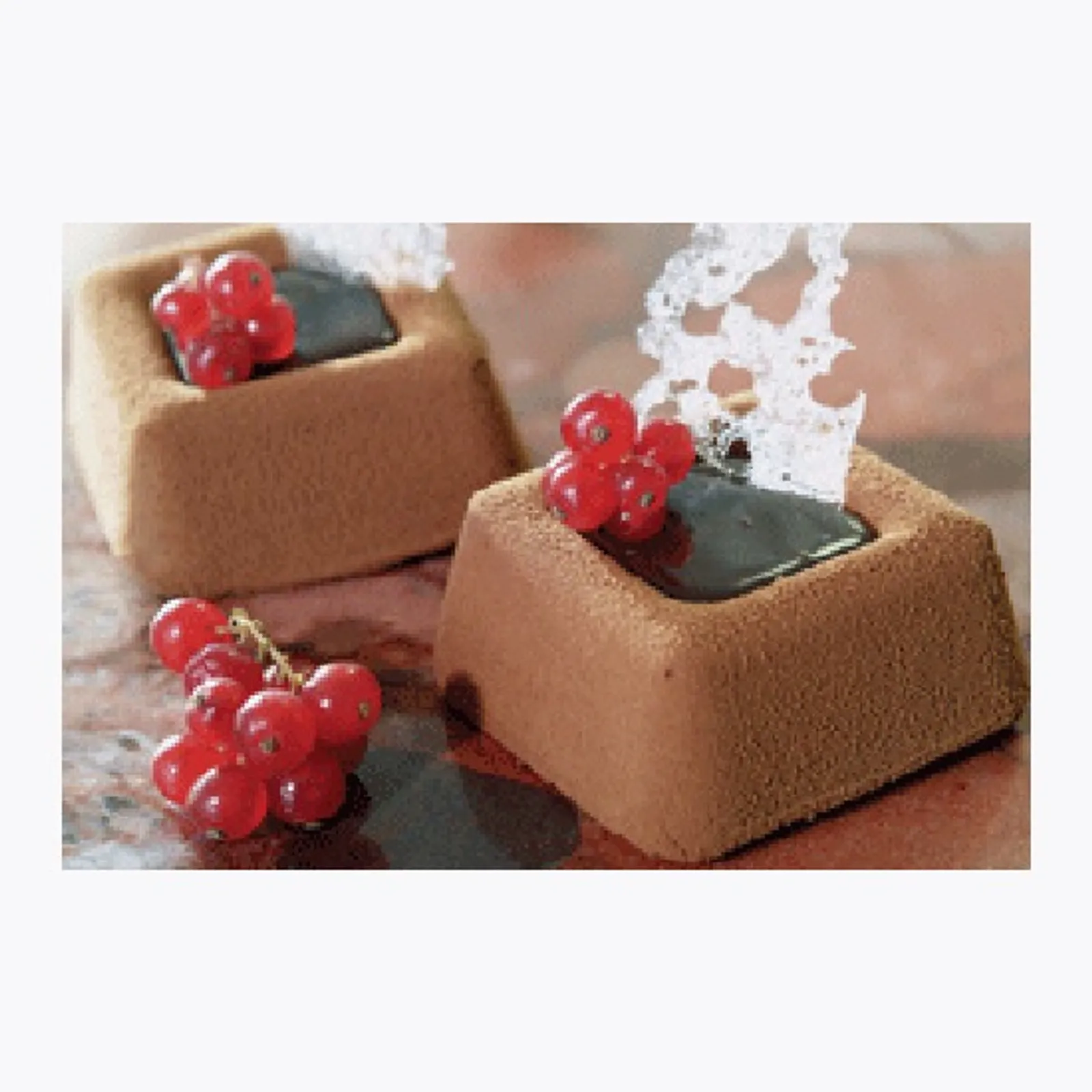 Matfer Bourgeat 336135 - Square Savarins 70x70mm 100ml 24 MLDS