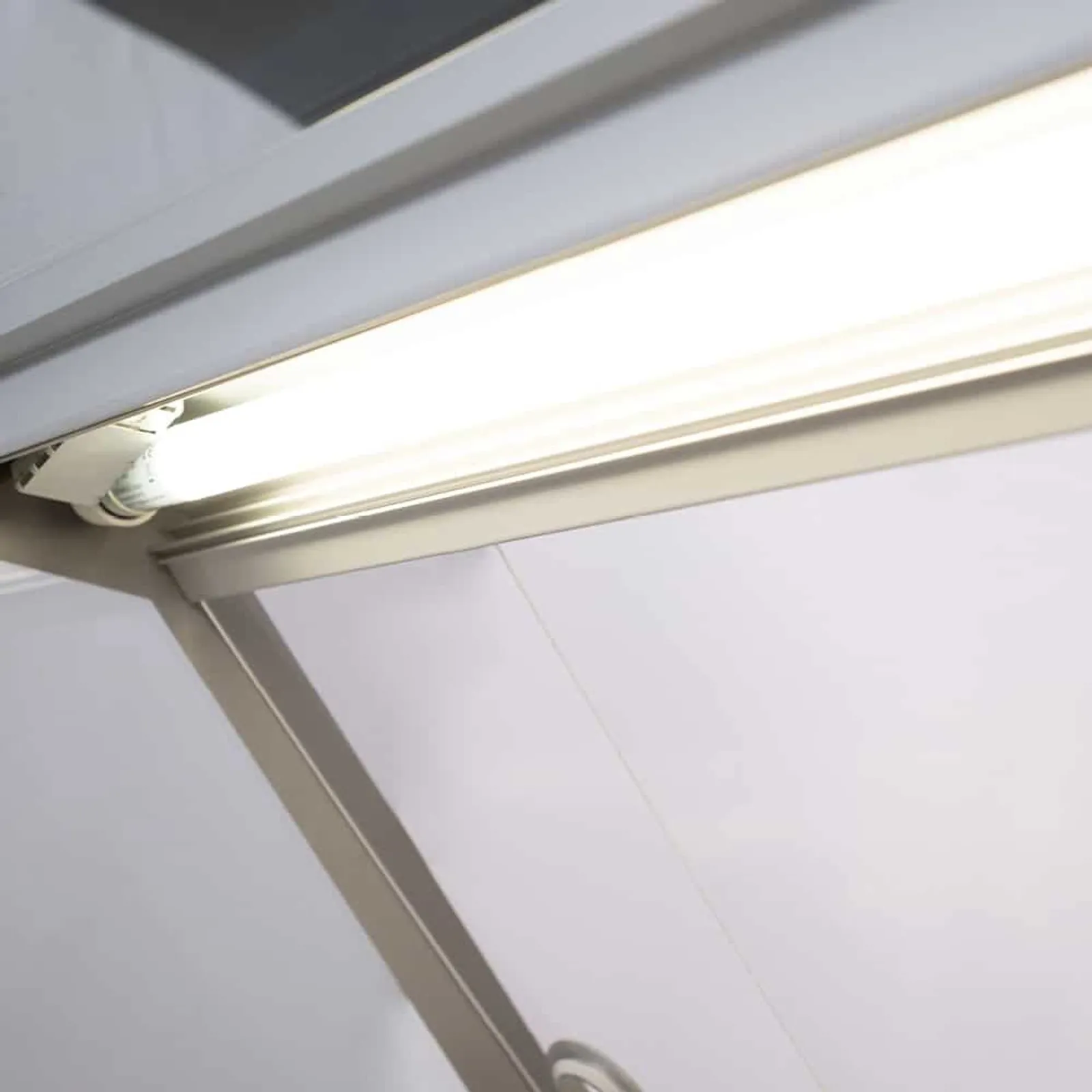 Bromic DD2500CG-NR - Curved Glass Deli Display 2580mm