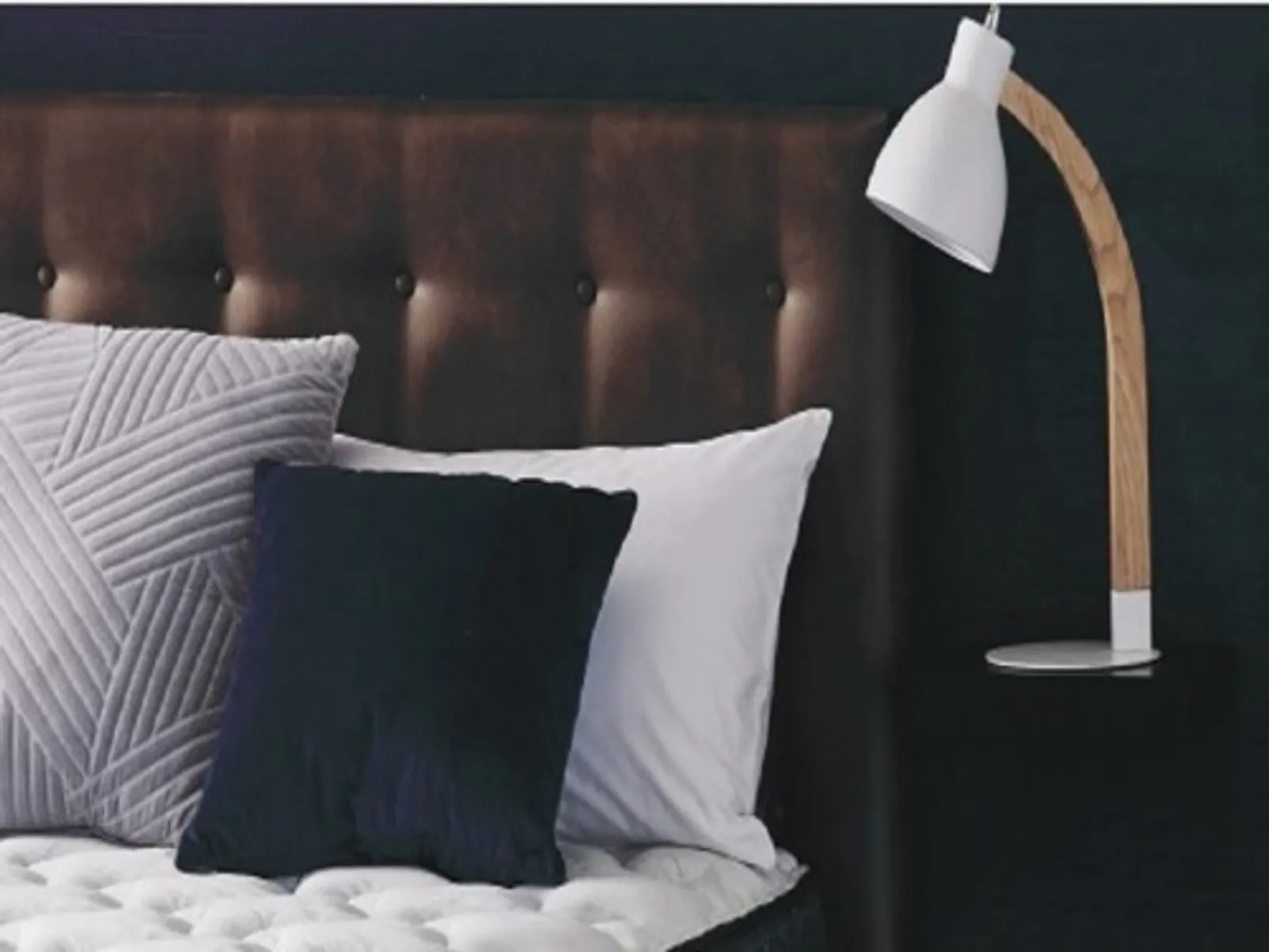 Alliance 2379603 - Bedhead Iceland Button Finish High KSB 145cm