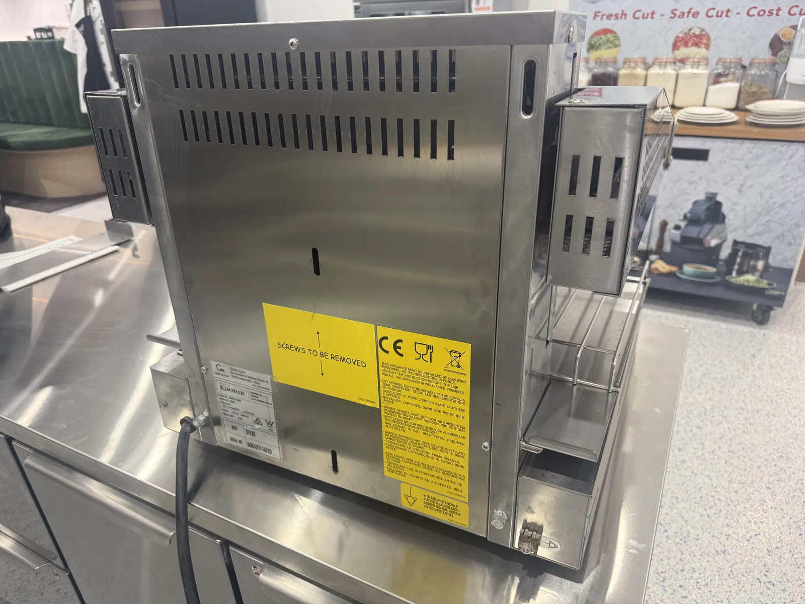 Giorik SH30T Hi-Lite Adjustable Fast Salamander | 570mm Model - 1/1GN (2)