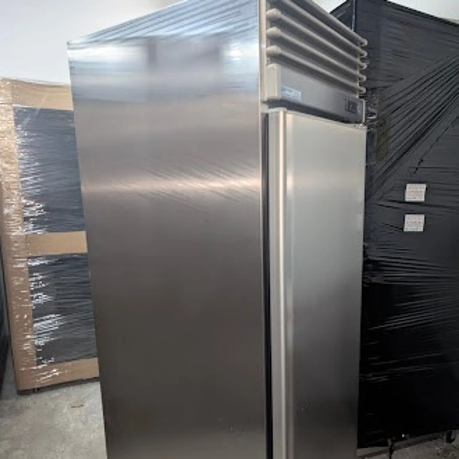 Artisan M1711 Bakers Buddy - 1 Door Upright Commercial Freezer - Clearance