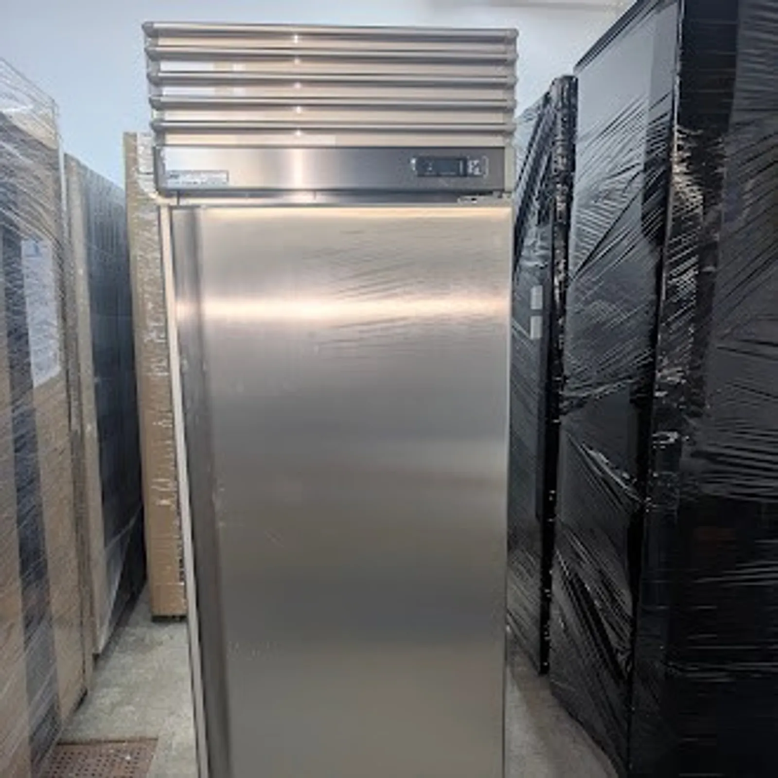 Artisan M1711 Bakers Buddy - 1 Door Upright Commercial Freezer - Clearance