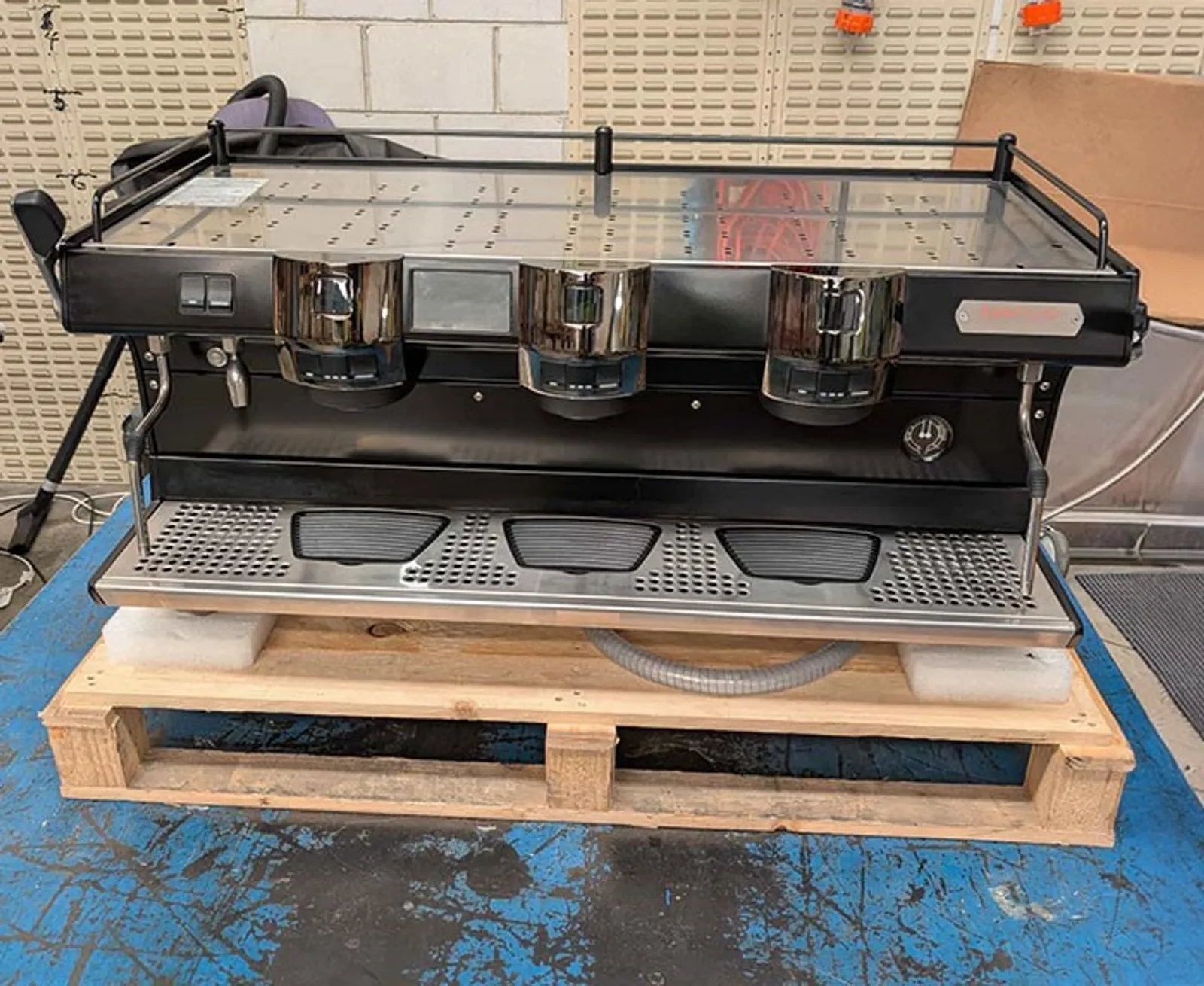 Rancilio RS1 3GR Espresso Machine - Clearance (2)