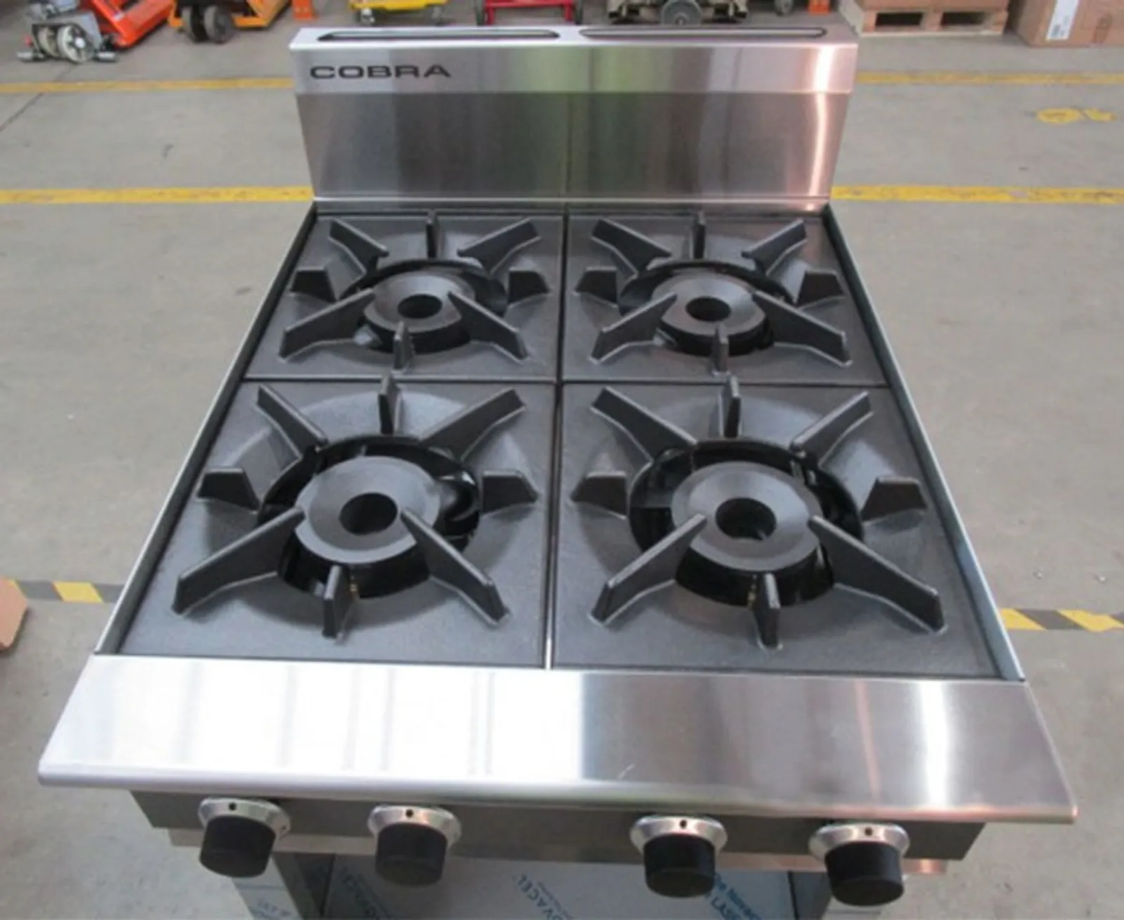 Cobra C6D - 600mm Four Burner Gas Cooktop - Clearance (2)