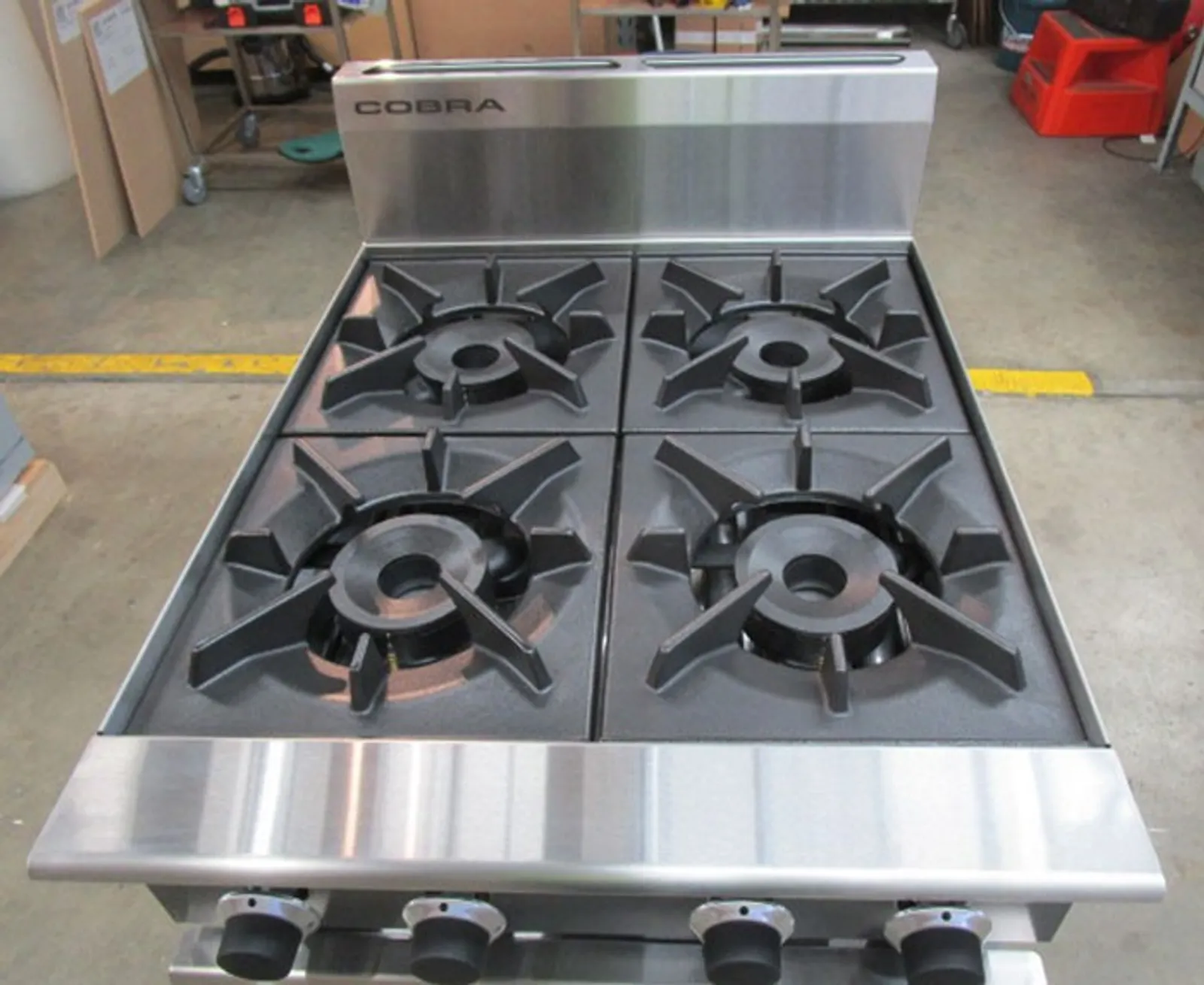 Cobra C6D - 600mm Four Burner Gas Cooktop - Clearance (3)