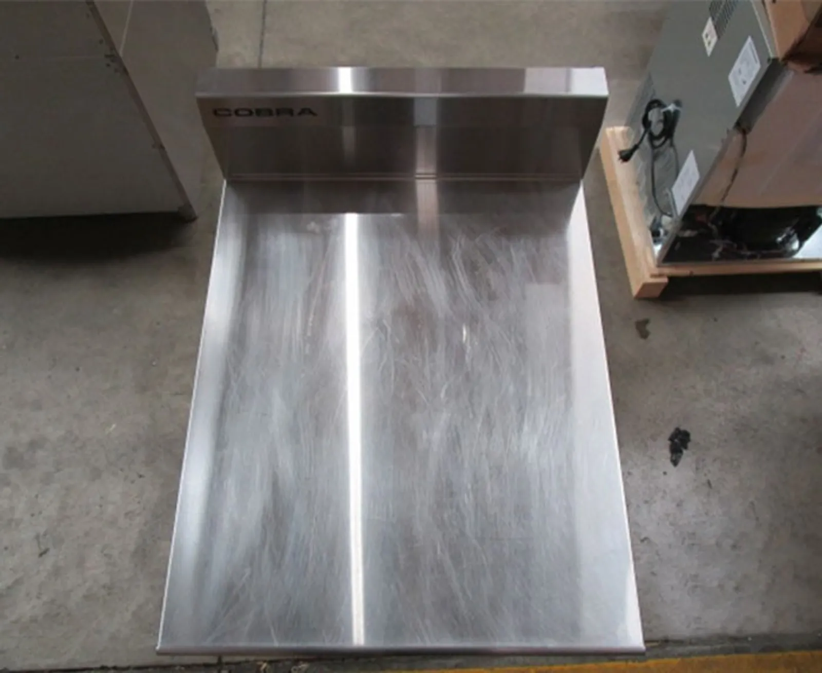 Cobra C600 - 600mm Infill Bench - Clearance