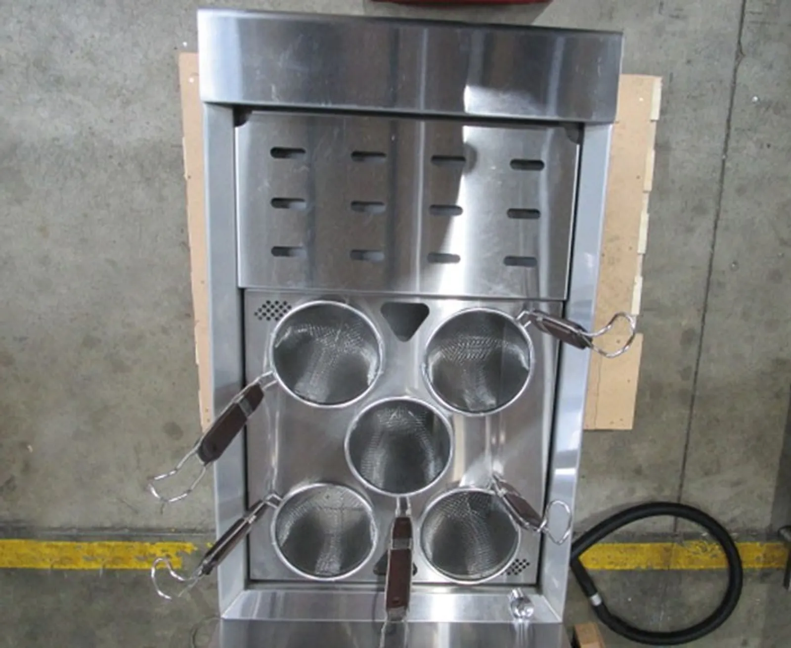 Cobra CN4 - 450mm Gas Noodle Cooker - Clearance