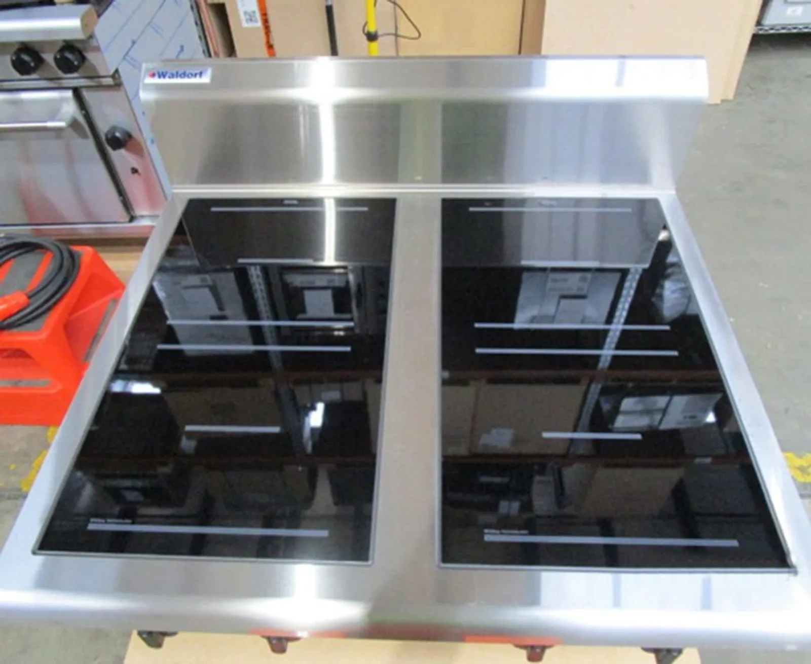 Waldorf 800 Series IN8400R5-LS - 900mm Electric Induction Cooktop Low Back - Clearance