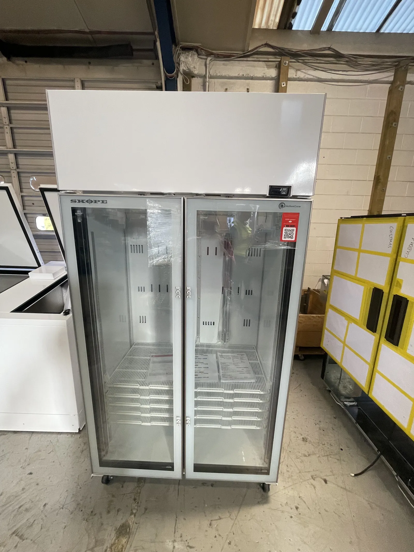 SKOPE SKB900 - Top Mount 2 Door Display Fridge - Clearance