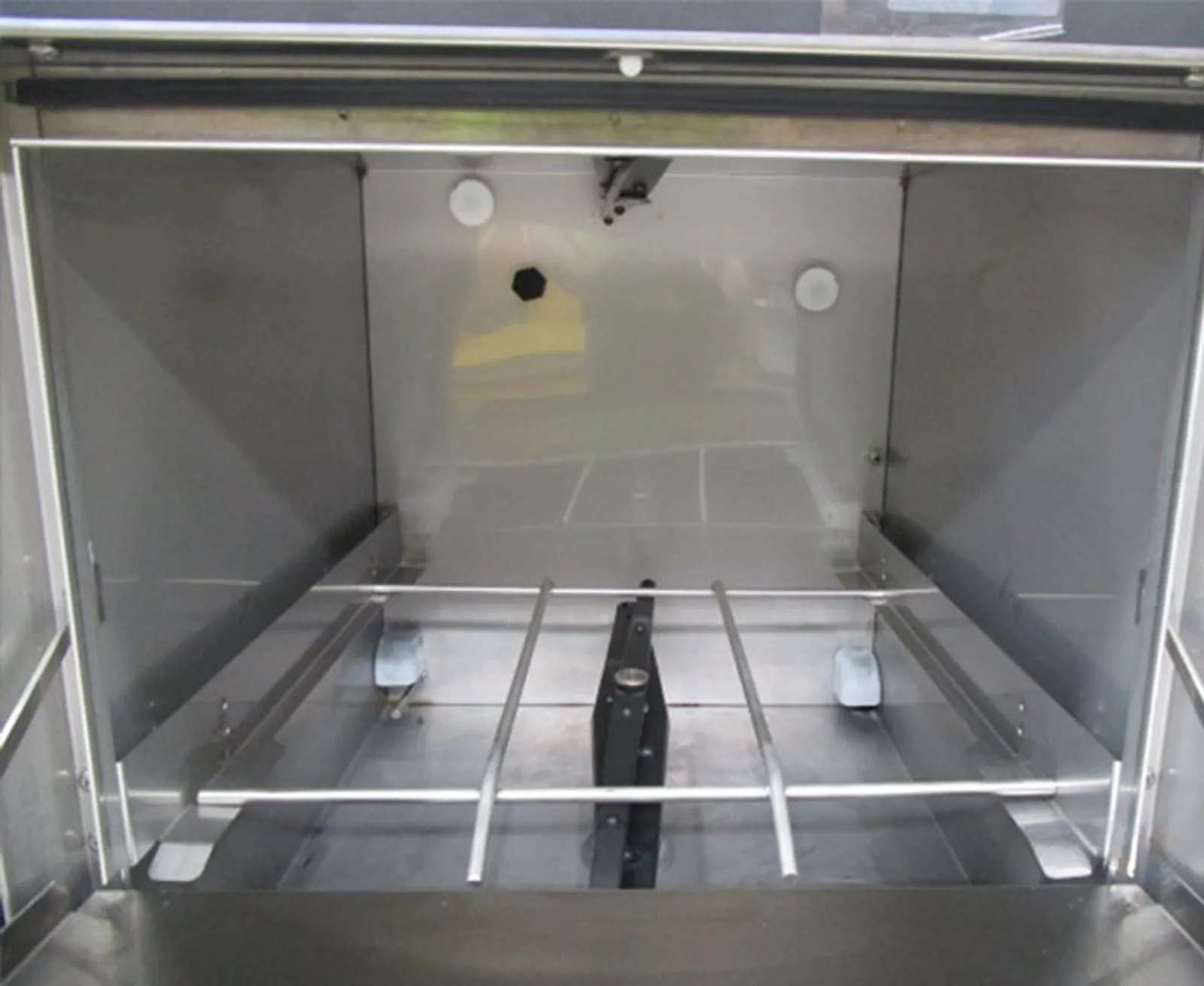 Washtech GM - Professional Undercounter Glasswasher / Dishwasher - 450mm Rack - Clearance