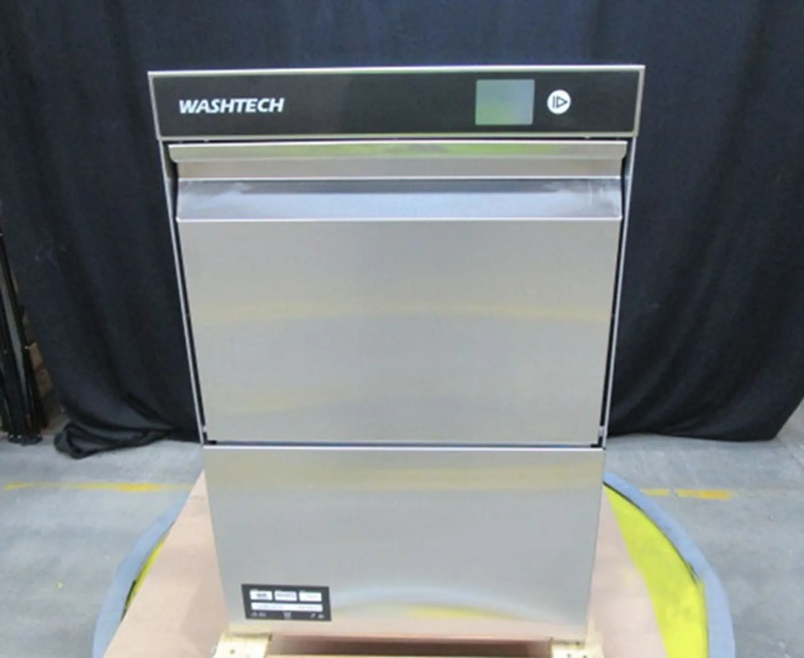 Washtech GM - Professional Undercounter Glasswasher / Dishwasher - 450mm Rack - Clearance (3)