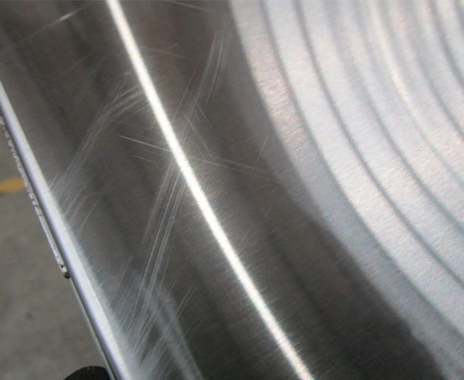 Washtech GL - Premium Fully Insulated Undercounter Glasswasher / Dishwasher - 450mm Rack - Clearance (2)