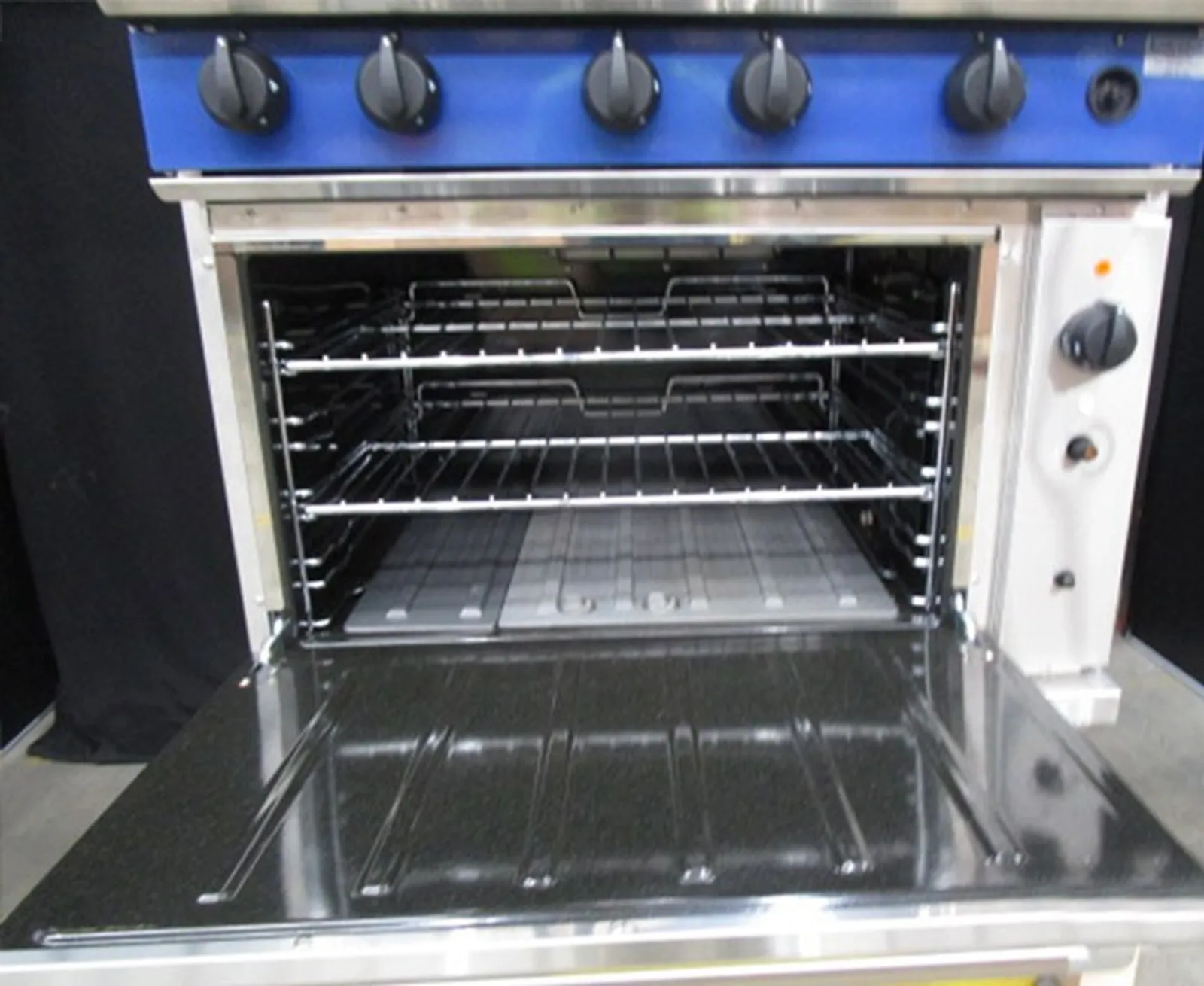 Blue Seal Evolution Series G56C - 900mm Gas Range Convection Oven - Clearance