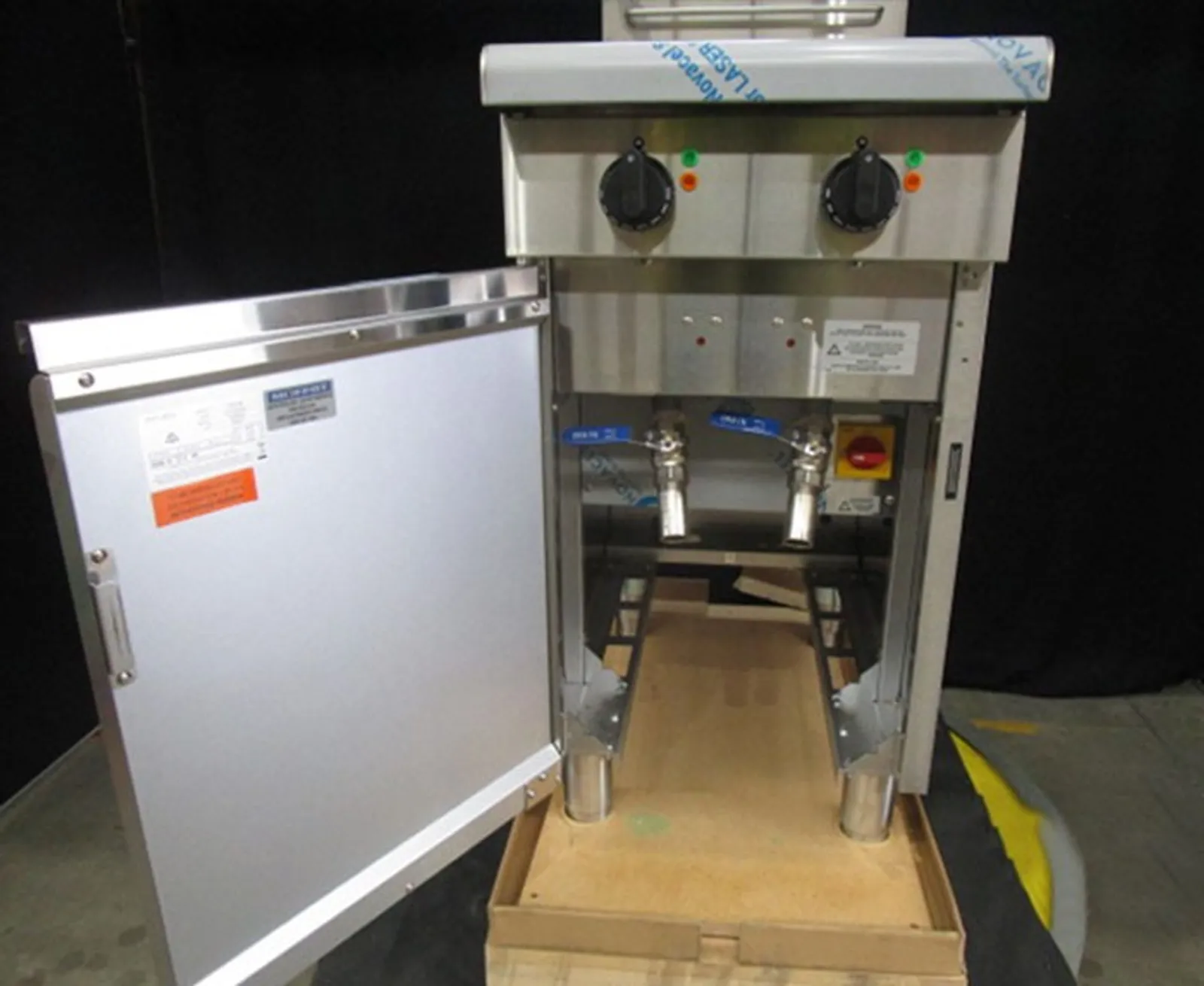 Waldorf 800 Series FN8224E - 450mm Twin Pan Electric Fryer - Clearance