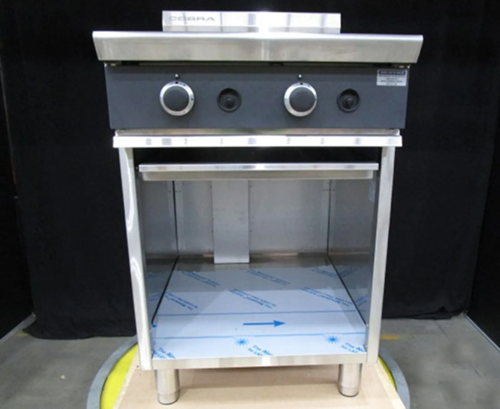 Cobra CB6 - 600mm Gas Barbecue - Clearance