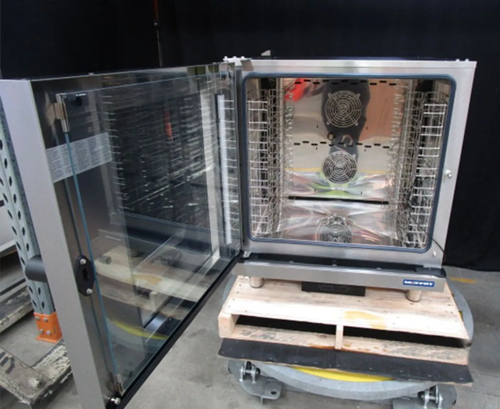 Turbofan EC40T7 - Full Size 7 Tray Touch / Electric Combi Oven - Clearance