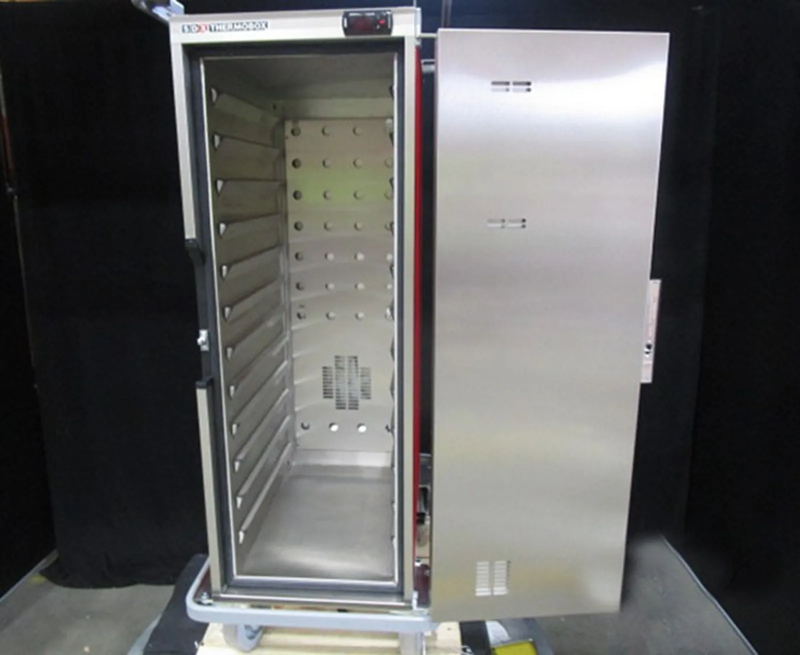 SDX Thermobox F180R - 12 Tray Convection Heated Thermobox - Clearance (2)