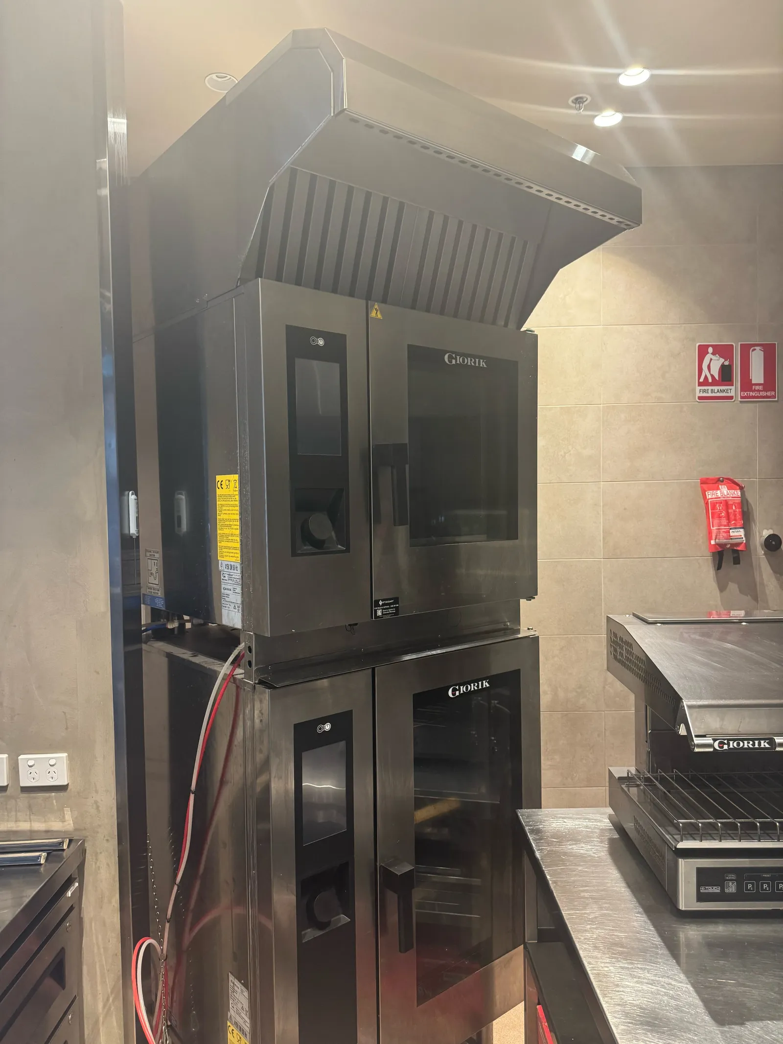 Giorik SEHEST.11.0610  Stacked Combi Oven - 6 on 10 x 1/1 GN with Hood & Stand - Used