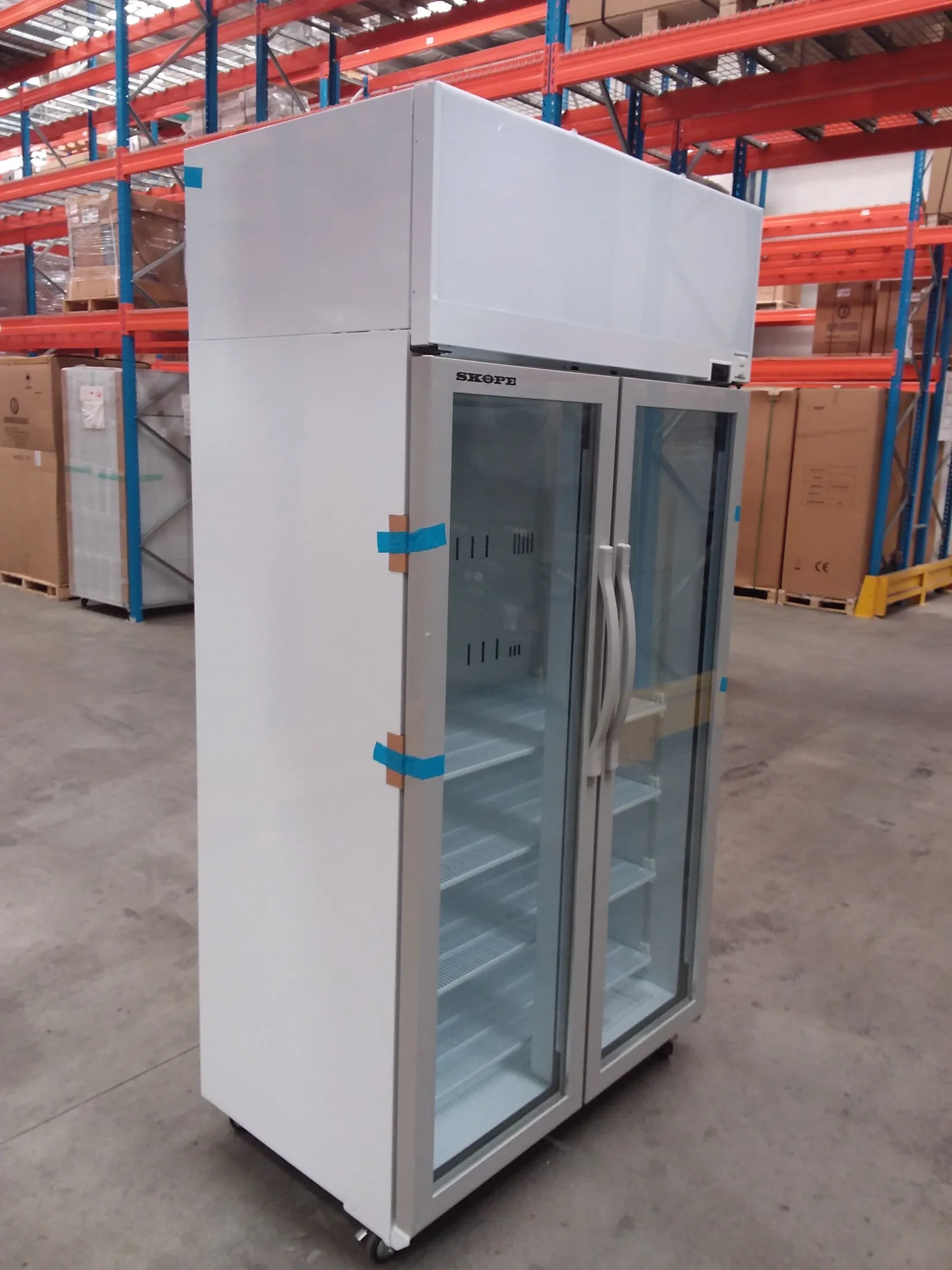 SKOPE TCE1000N EziCore 2 Door Upright Display Fridge - Clearance (2)