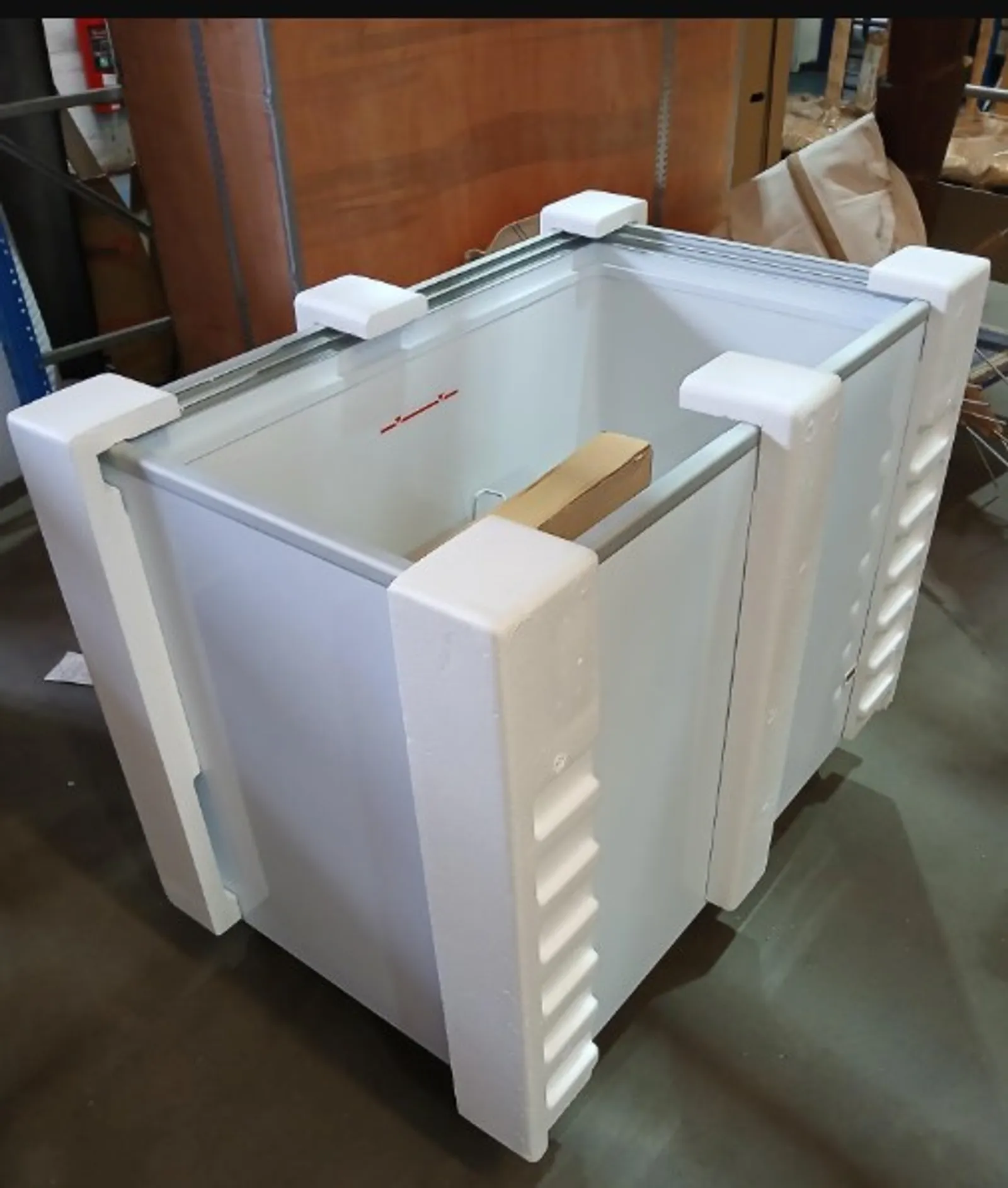 Bromic CF0300FTFG - Display Chest Freezer - 296L - Flat Glass Top -  Clearance